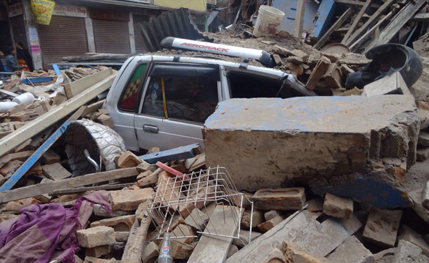 מראות ההרס בקטמנדו (צילום: דפנה אטינג)