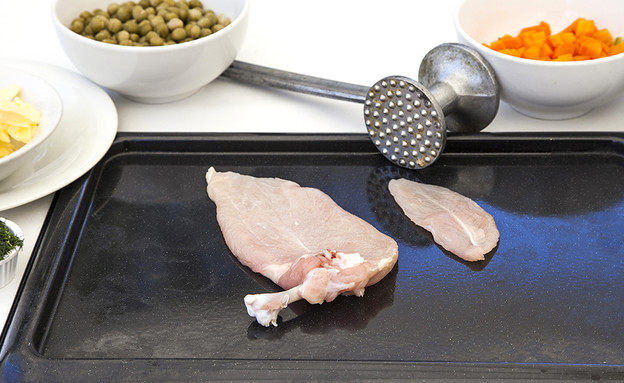 צ'יקן קייב - חזה העוף המשוטח