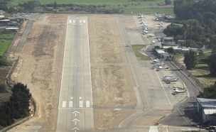 שדה התעופה שתוקע את הבנייה (צילום: שי פופר)
