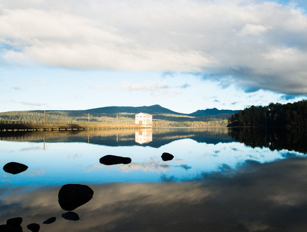 מלון באגם  (צילום: pumphousepoint.com)