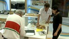 מוטי מכין עוגיות (צילום: מתוך האח הגדול VIP, שידורי קשת)