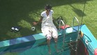 נטלי בטבילת בוקר בבריכה  (צילום: מתוך האח הגדול VIP, שידורי קשת)