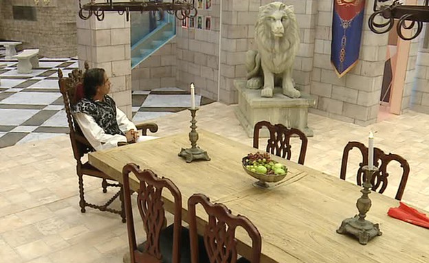 נירו והאריה (צילום: מתוך האח הגדול VIP, שידורי קשת)