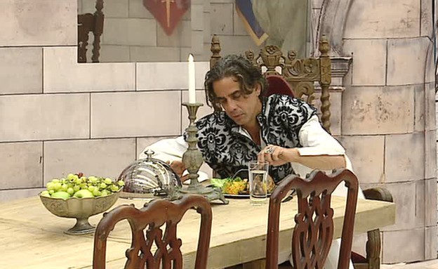 נירו בארוחת המלכים (צילום: מתוך האח הגדול VIP, שידורי קשת)