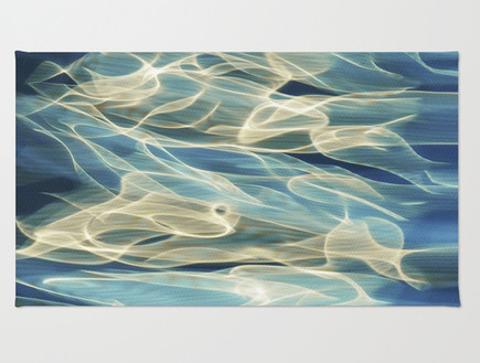 הדפסי מים 07, שטיח ימי אך אבסטרקטי (צילום: society6.com)
