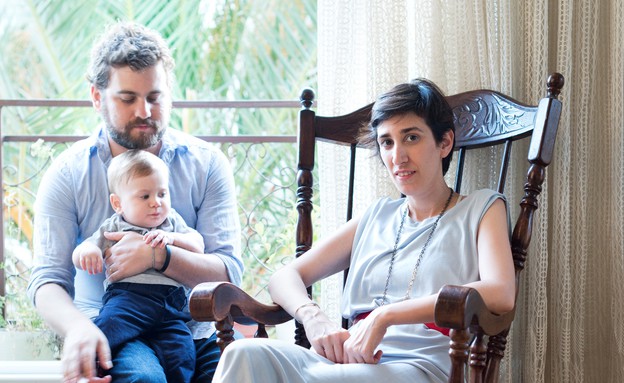 סיון מור גולדמן ומשפחתה (צילום: יונתן בלום)