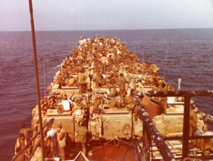 גדוד 202 בדרך לחוף הלבנוני  (צילום: ויקיפדיה)