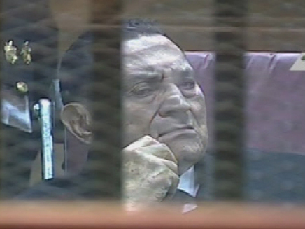 נשיא מצרים לשעבר שוב יעמוד למשפט חוזר