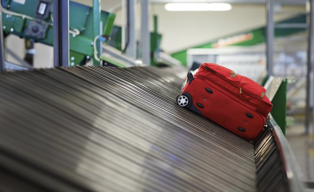 נופשים, מסוע מזוודות (צילום: אימג'בנק / Gettyimages)