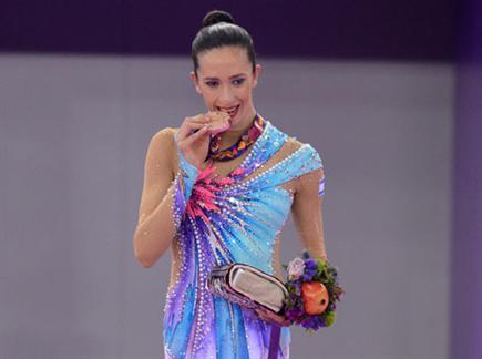 ריבקין עם המדליה (באדיבות הוועד האולימפי בישראל) (צילום: ספורט 5)