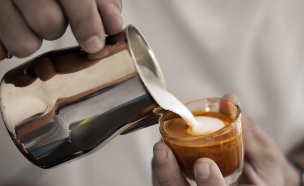 קפה הקצפת חלב (צילום: Shutterstock,  יחסי ציבור )