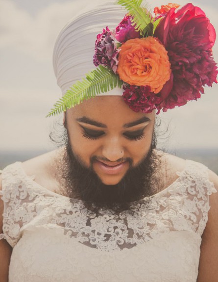 כלה עם זקן (צילום: Louisa Coulthurst, Urban Bridesmaid Photography)