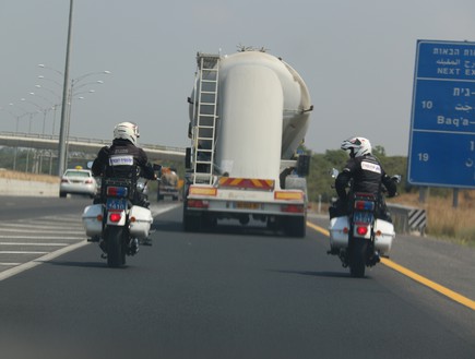 אופנועים משטרה צבאית (צילום: שי לוי)