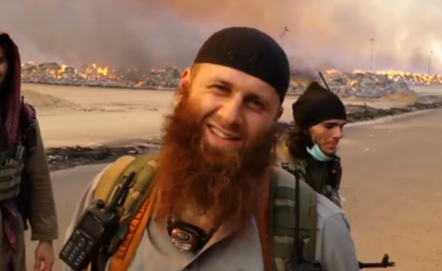 עומר הצ'צ'ני (צילום: מתוך סרטון דאע"ש)