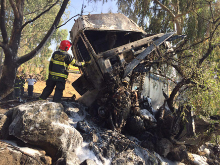 זירת התאונה, הבוקר (צילום: דוברות כבאות מחוז צפון)