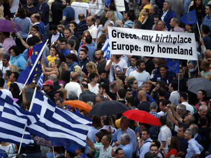 נשארת בגוש האירו, הסכם עם יוון (צילום: רויטרס)