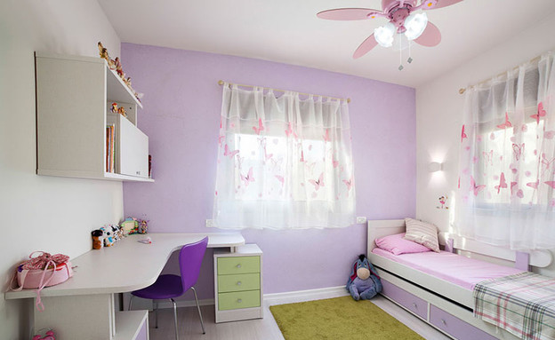 כתבת צבע, חדר של ילדה עם קיר סגלגל, עיצוב זהבית גו (צילום: אמיר דיב)