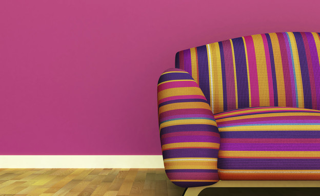 כתבת צבע, קיר צבעוני בסלון  (צילום:  Thinkstock)