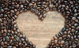 פולי קפה, לב (צילום: Sohadiszno, Thinkstock)