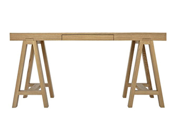 שולחן עבודה בקווים נקיים 399 יורו  (צילום: Habitat.eu)