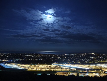 ירח כחול, הבוקר טוב (צילום: אימג'בנק/GettyImages, getty images)