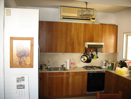 צח רונן, המטבח לפני (צילום: צילום ביתי)