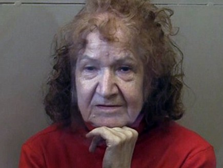 סבתא רוצחת סדרתית (צילום: east2west news)