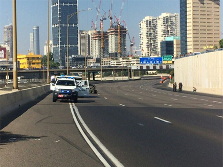 התנועה עוכבה לצורך המעצר (צילום: דוברות אגף התנועה)