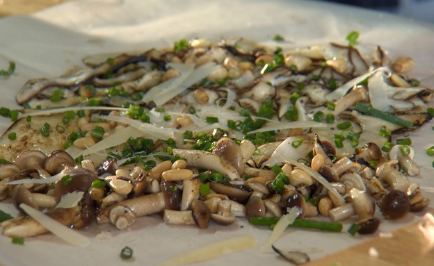 סלט פטריות וירוקים