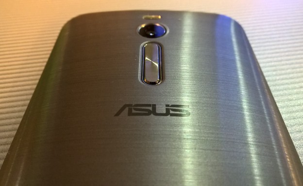 Asus Zenfone 2 (צילום: יאיר מור, NEXTER)