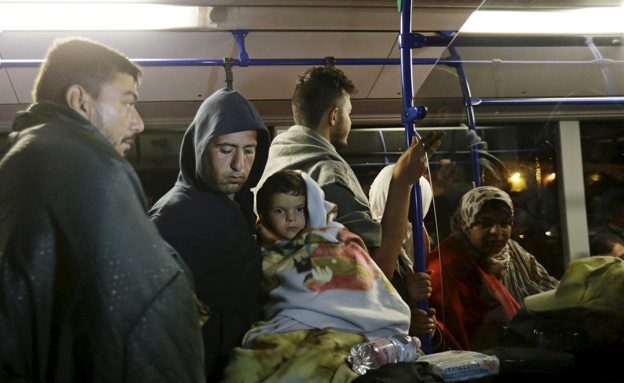 פליטים בהונגריה (צילום: חדשות 2)