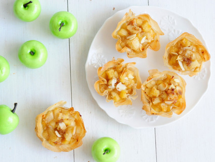 תפוחים בפילו (צילום: שרית נובק - מיס פטל, mako אוכל)