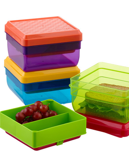 סדר במקרר, הצבעים יסייעו להבדיל בין מנות ראשונות לעיקריות. (צילום: www.containerstore.com)