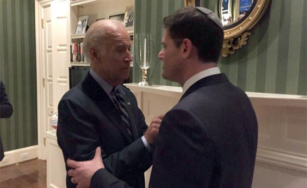 מוחרם? ביידן קיבל את פני דרמר (צילום: שגרירות ישראל בוושינגטון)
