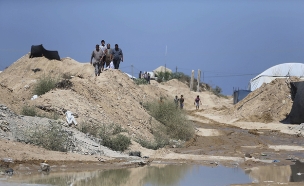 מנהרות חמאס בגבול מצרים מוצפות (צילום: רויטרס)