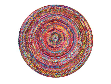 דוגמה לשטיח עגול טרנדי בצבעוניות טרנדית של סגולים, 330 שקל, פוקס  (צילום: אפרת אשל)