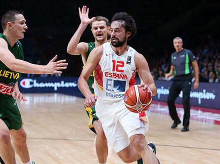 סרחיו יול, דאבל אירופאי (FIBA) (צילום: ספורט 5)