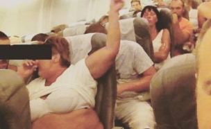 שיימינג בטיסה (צילום: passengershaming instagram)