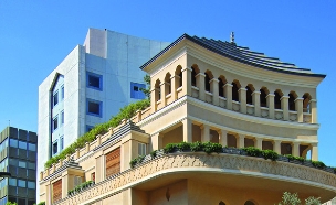 אדריכלות אקלקטית, מונטיפיורי 43 פינת נחמני, בית הפגודה (צילום: רן ארדה, באדיבות מרכז הבאוהאוס)