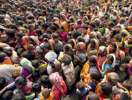 המון בהודו (צילום: התמונות באדיבות Matjaz Krivic)