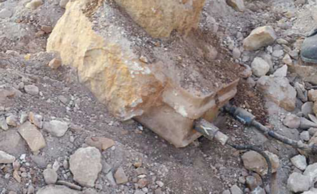 המצלמה שהוסוותה בסלע (צילום: רשתות חיזבאללה)