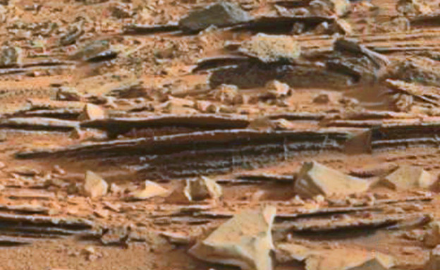 שרידי פצצות במאדים (צילום: ​UFOSightingsCapeTown)