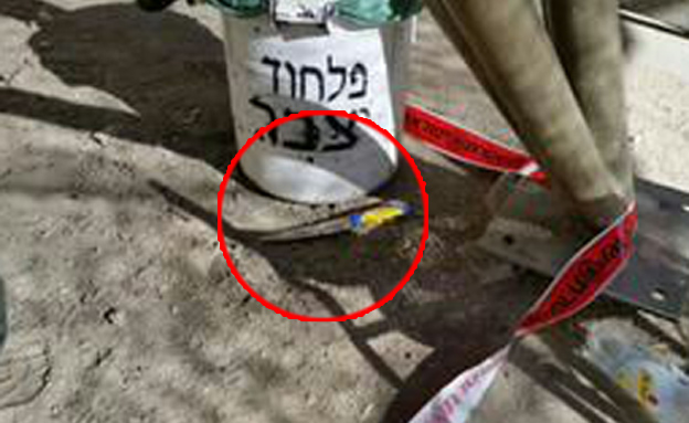הסכין שנמצאה במחסום בחברון