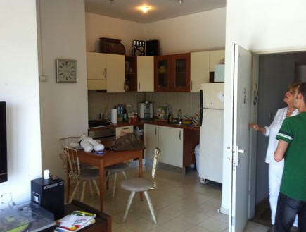 הדירה של מיקי וזיו, מטבח לפני (צילום: צילום ביתי)