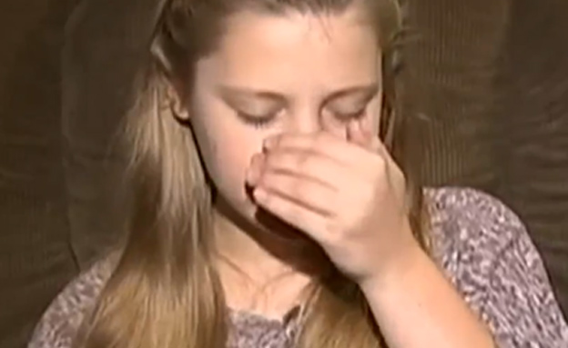הילדה שלא מפסיקה להתעטש (צילום: CBS)