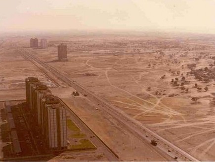 דובאי, נוף של רחוב ראשי בדובאי בשנת 1991 (צילום: imgur.com)