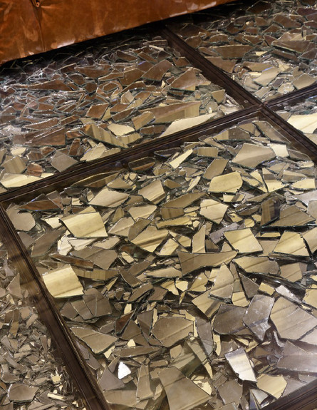 רצפות זכוכית  (צילום: designrulz.com)