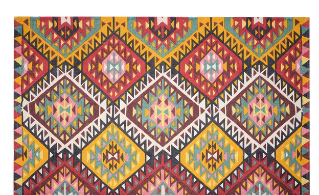 עיצוב מקסיקני, פוקס הום, שטיח.  (צילום: אפרת אשל)