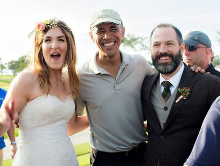 אובמה דופק חתונה (צילום: buzzfeed)