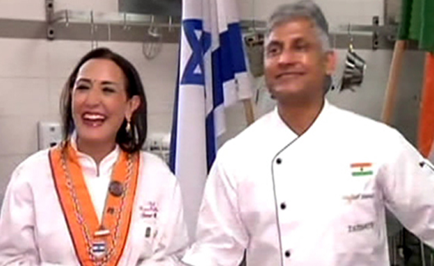 שפים הודים באו ללמד את המסעדות בישראל (צילום: חדשות 2)